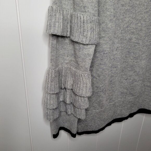 THML Ruffled Knit Top Sweater Gray Womens Size Medium Boho - Picture 5 of 9